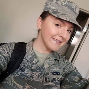 Meet your Posher, Brooke